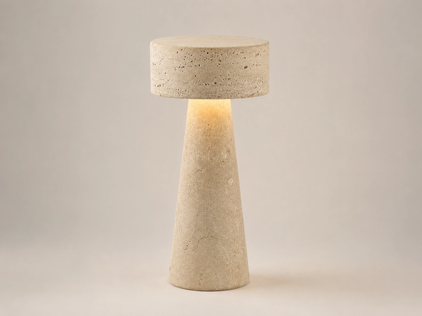 TRAVERTINO table lamp with light stone finish and warm light