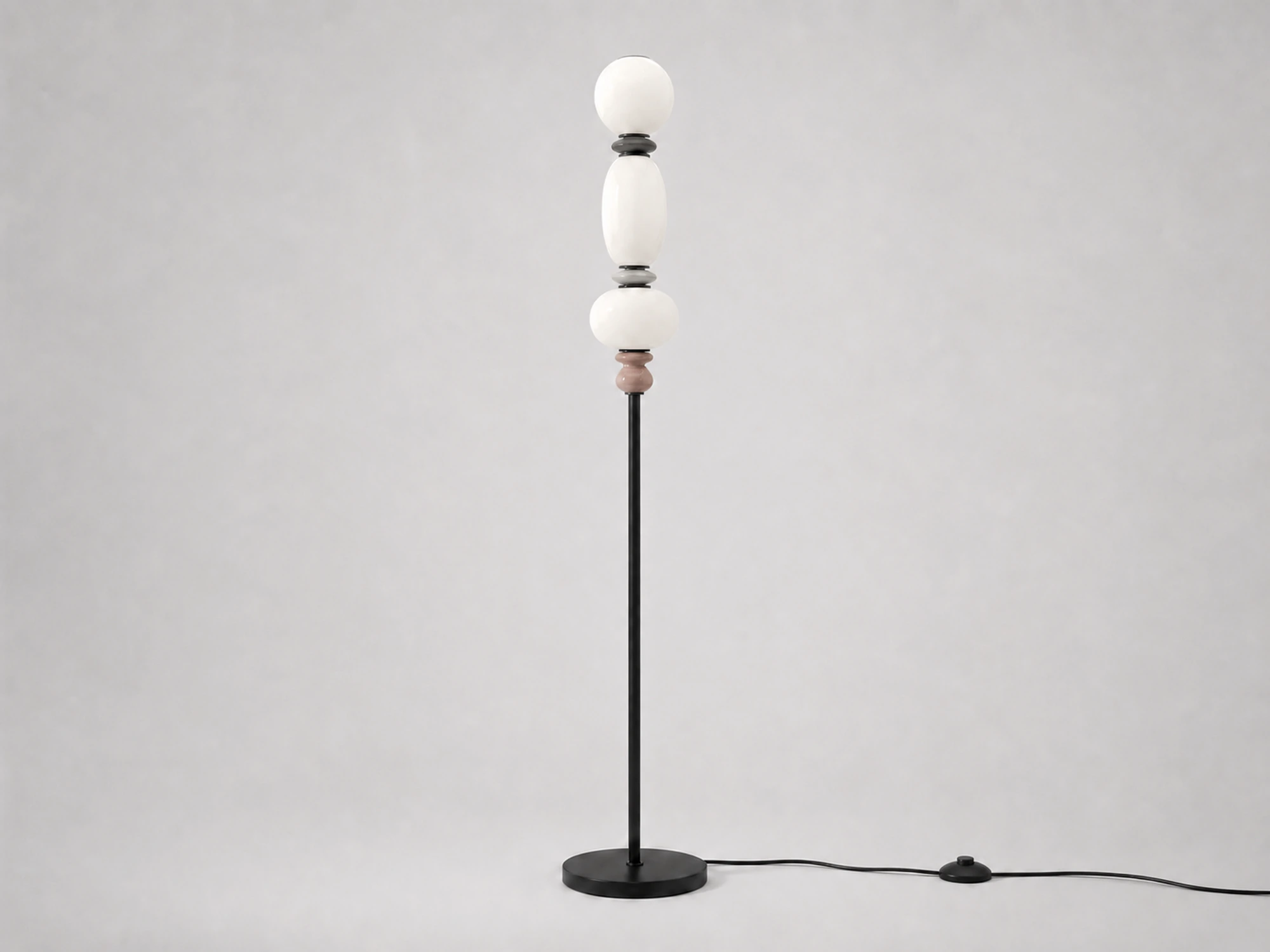KAYOTO floor lamp product detail on Illumus background